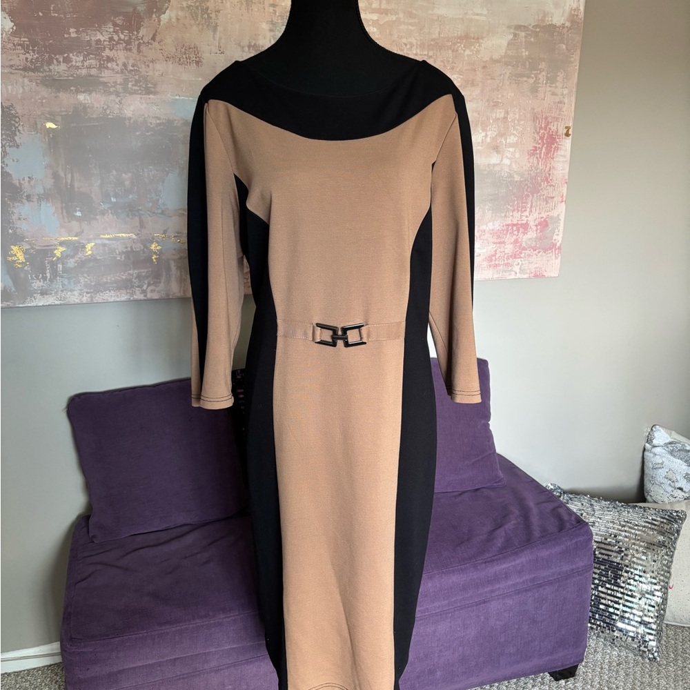 Beige and Black Sheath Dress with Decorative Buckle
